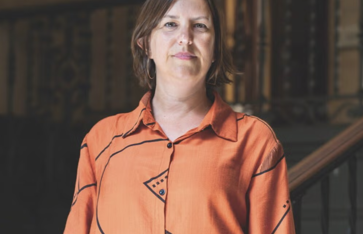 Kim Barker headshot