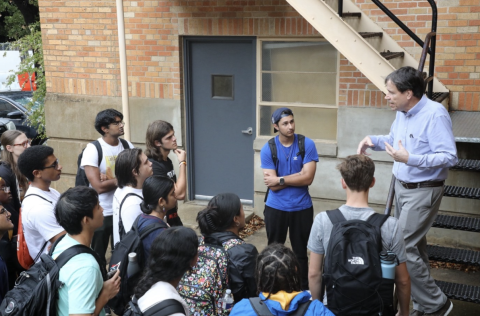 Assistant Director of Operations Clay Looney, leads a tour of the PPL building for students in the Jackson School of Geosciences in October 2023.