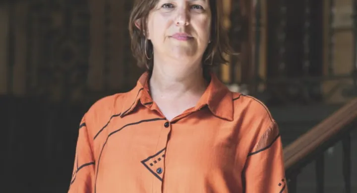 Kim Barker headshot